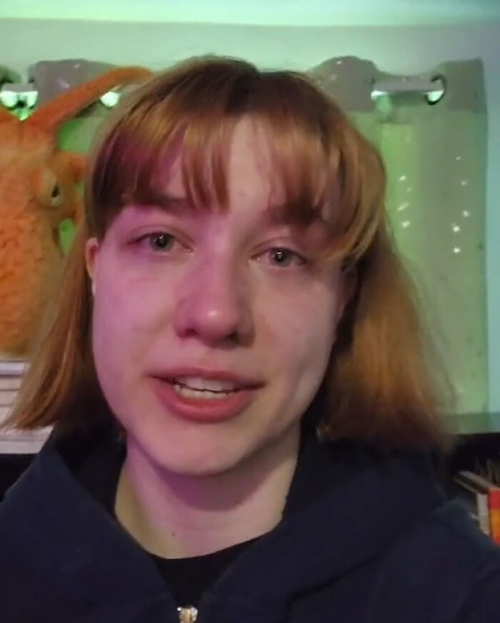 Woman Who Struggles With Time Blindness In Tears After Being Yelled At A Job Interview