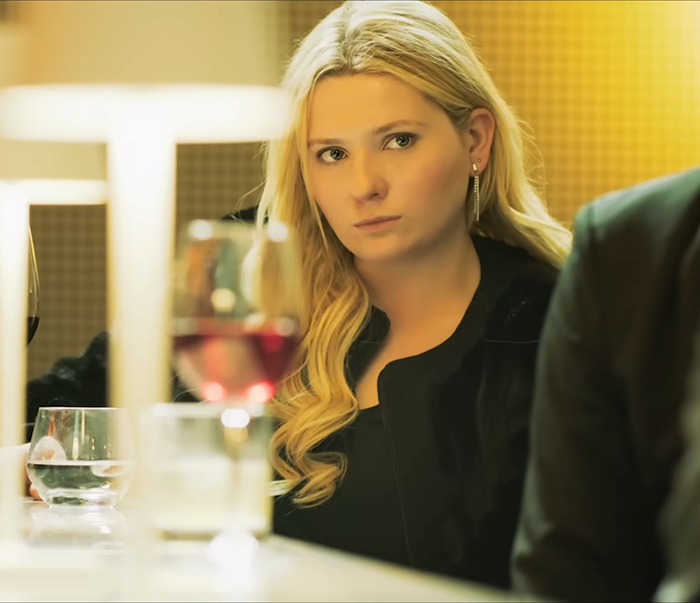 Abigail Breslin on a scene from movie 'Classified.