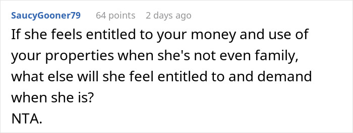 Reddit comment criticizing an entitled girlfriend requesting to join a Bahamas trip.