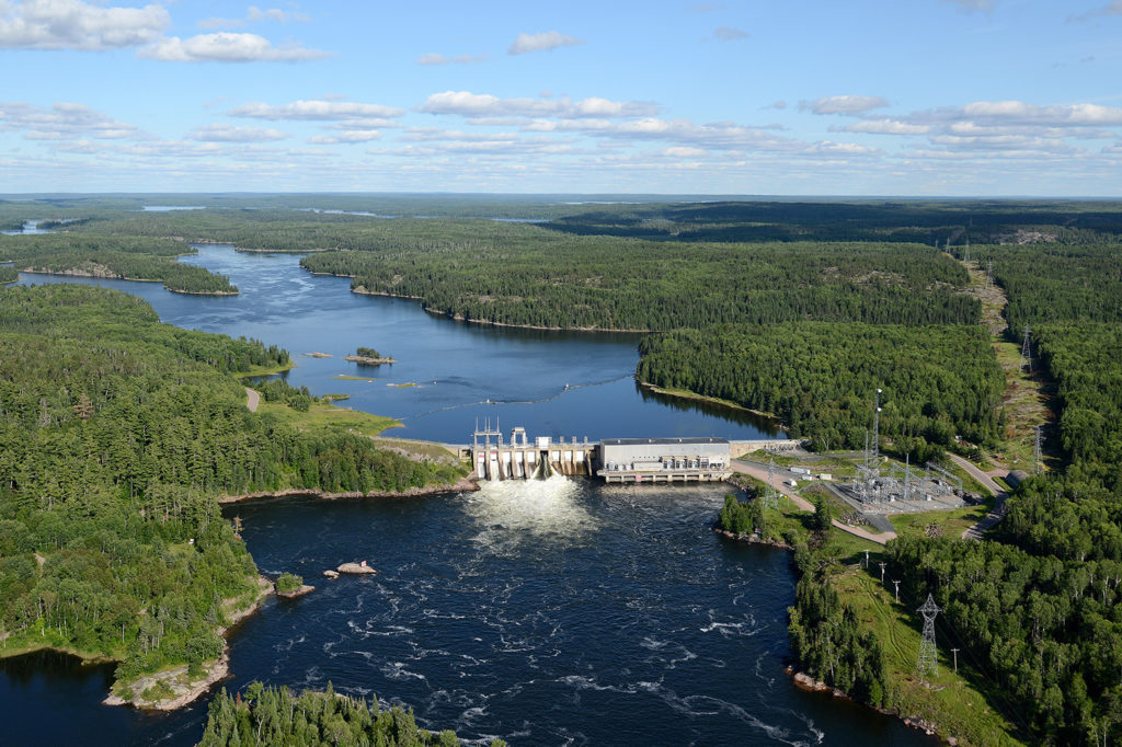 White Dog Falls hydro power station, Ontario. Credit: All Canada Photos / Alamy Stock Photo. RWX864