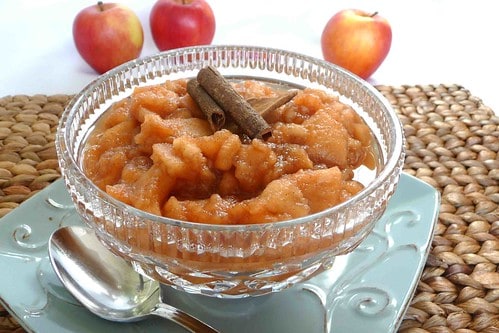 The Family Crockpot Applesauce Recipe | cookincanuck.com #Thanksgiving