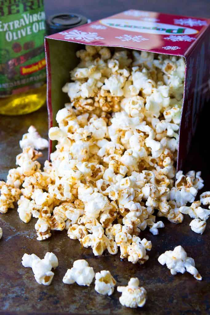 Love taco flavors? Love popcorn? Put them together in this healthy Taco Popcorn recipe for an easy, whole grain snack! 102 calories and 3 Weight Watchers Freestyle SP