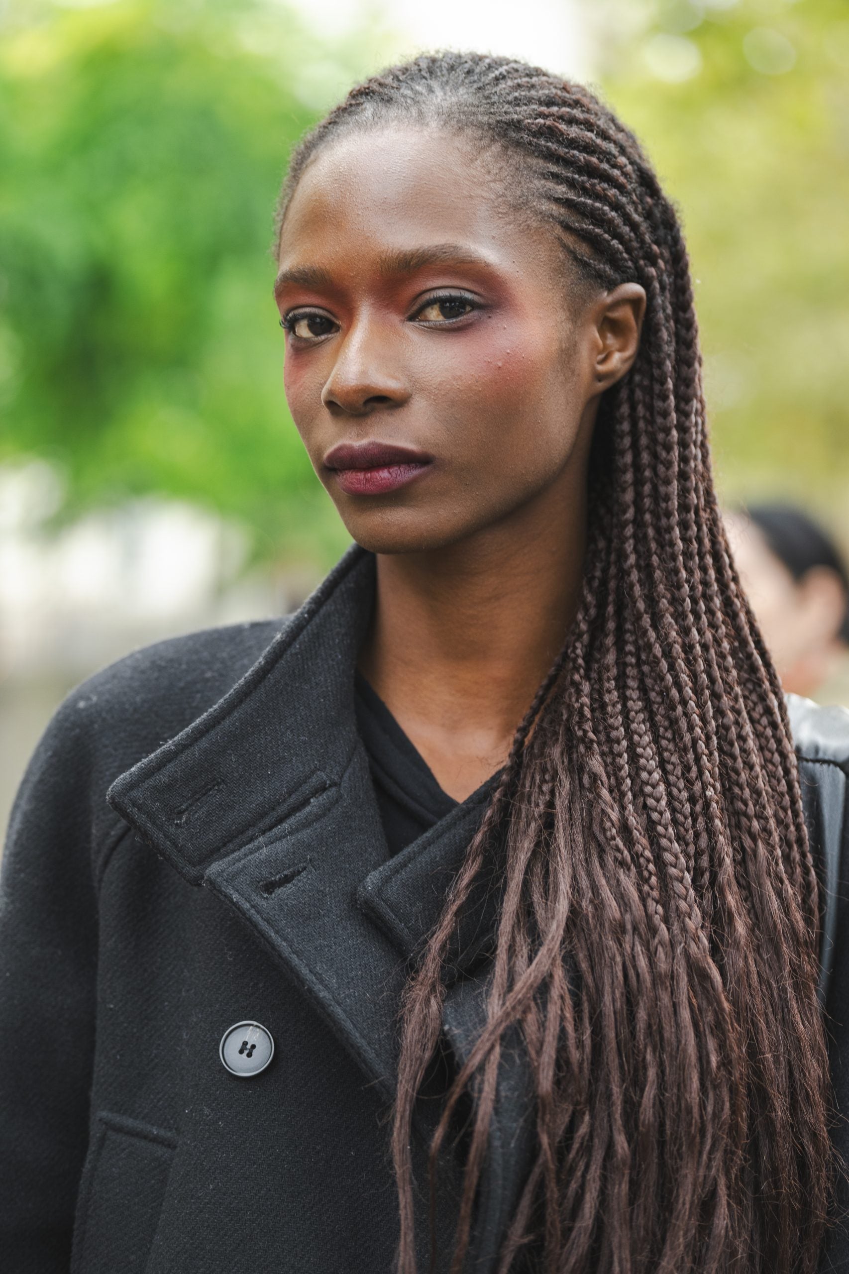 17 Best Beauty Street Style Moments From PFW SS25 Day 7