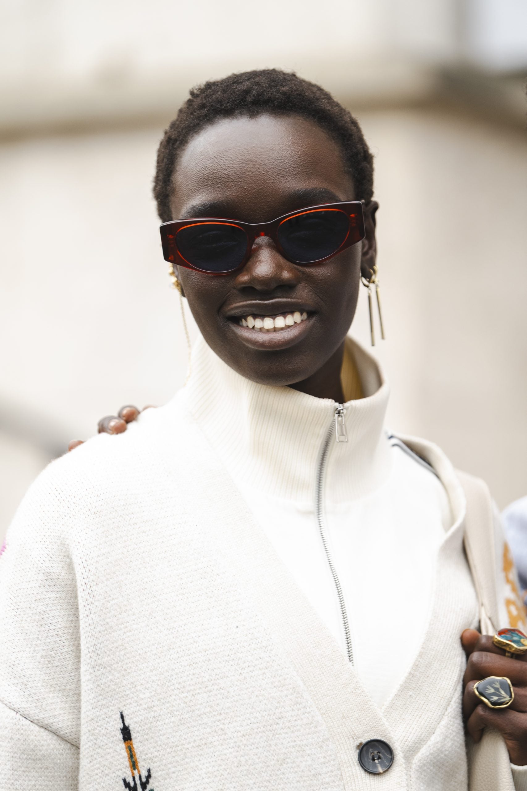 17 Best Beauty Street Style Moments From PFW SS25 Day 7