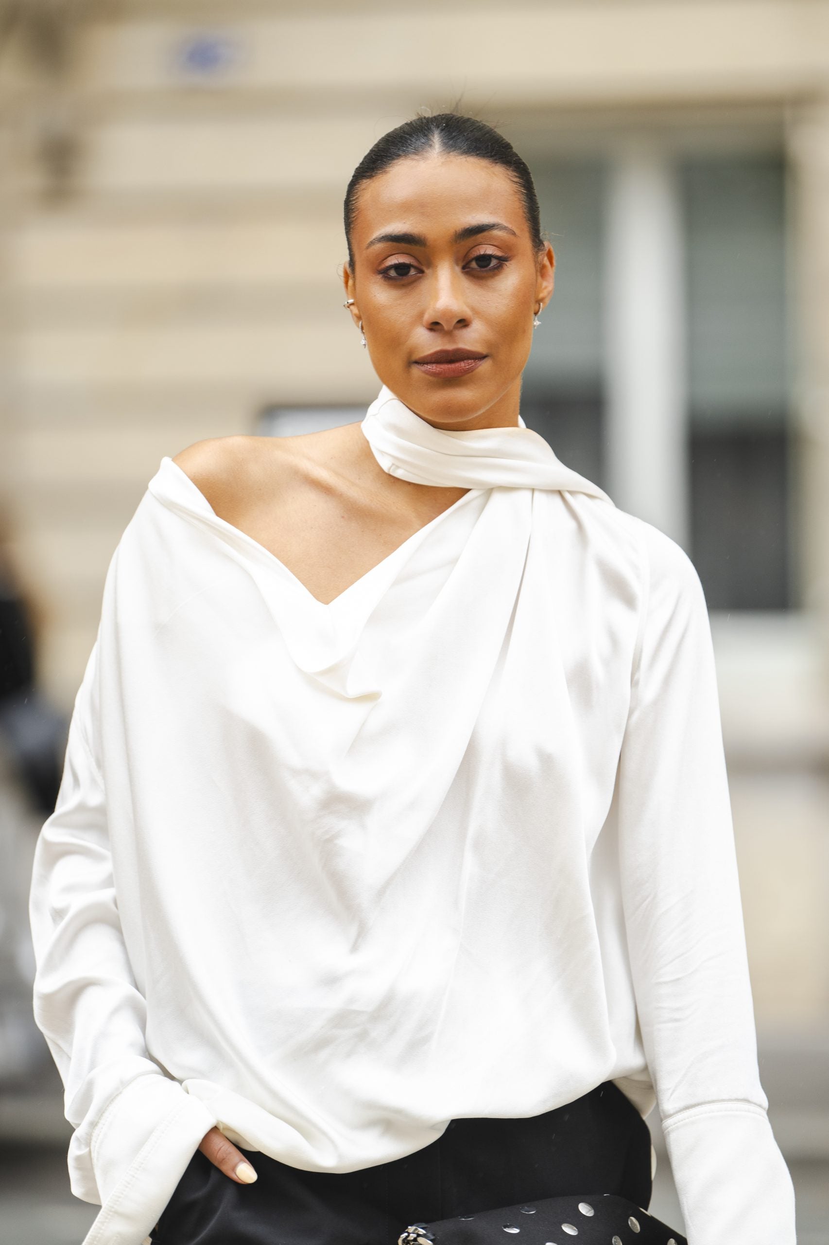 17 Best Beauty Street Style Moments From PFW SS25 Day 7