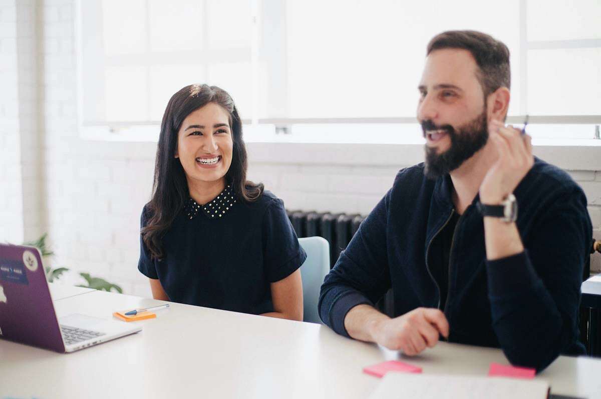 career-smiling-people-working