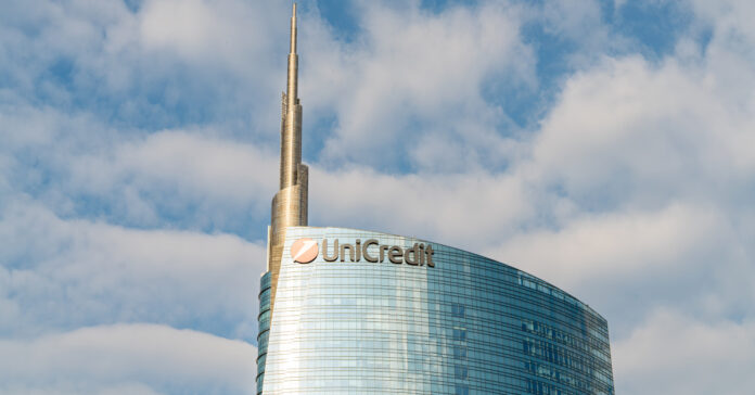 Unicredit hat ihren Anteil an der Commerzbank auf 28 Prozent aufgestockt. Foto: nikitamaykov - stock.adobe.com