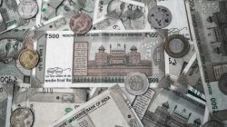 Let the rupee find its own level