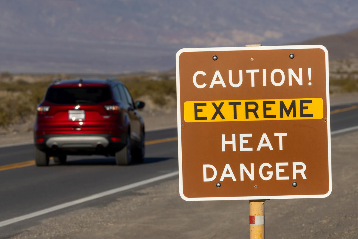 Excessive Heat Wave in West Coast, California. © David McNew / Greenpeace