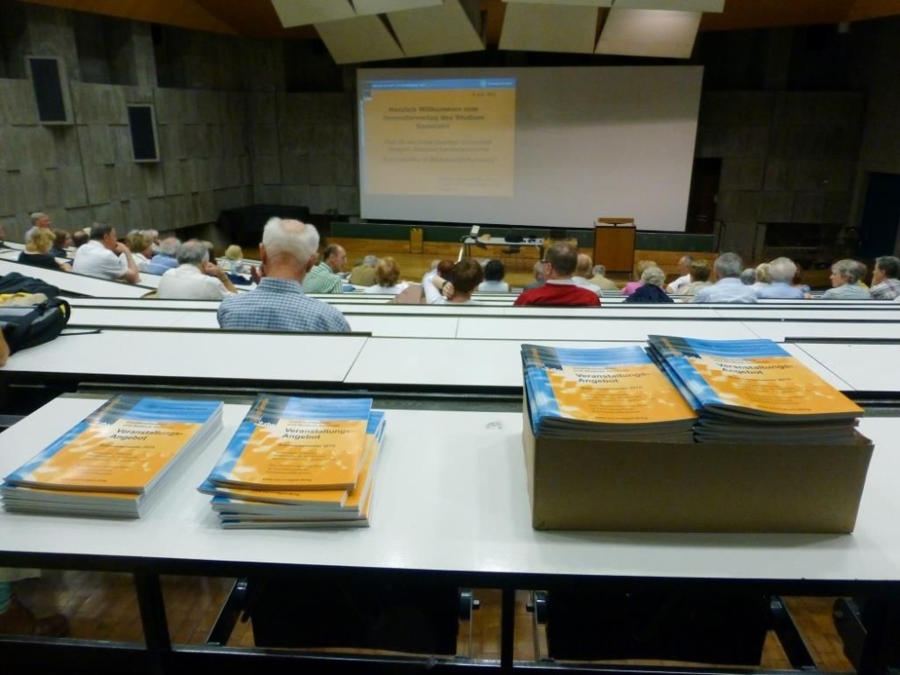 Blick in den Tiefenhörsaal von K II: Gasthörerstudium.