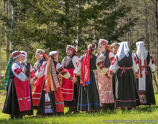 Seto people in traditional costume