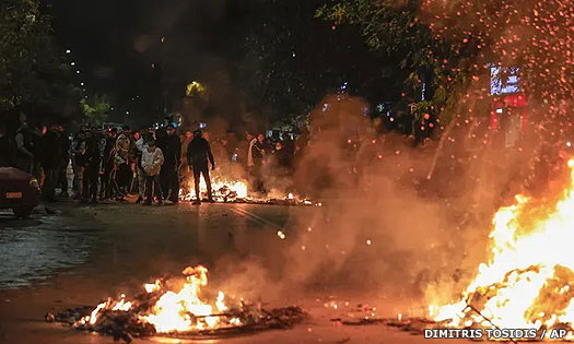 Protests against the shooting of a Romany boy turn violent