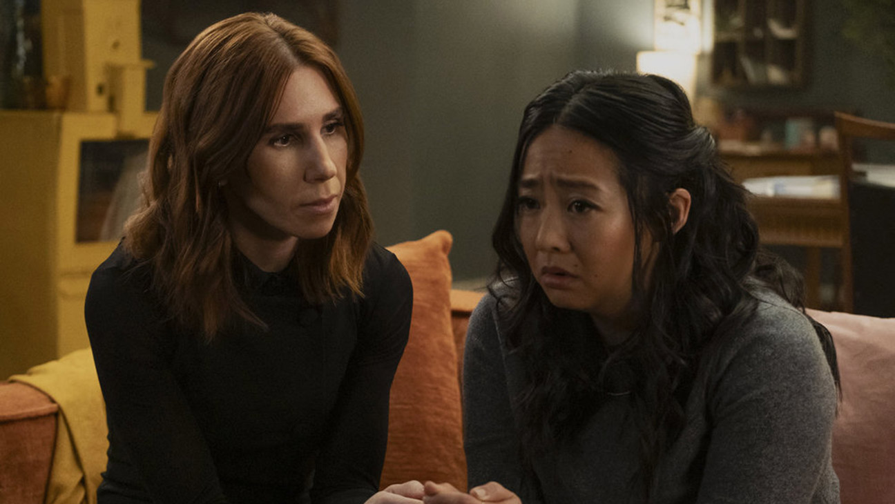 Zosia Mamet and Stephanie Hsu in 'Laid'