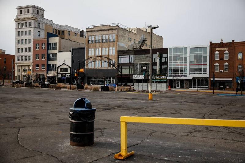 Flint Residents Wait For Help As Water Crisis Continues