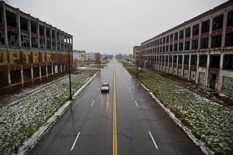 Former Packard Automobile factory. The decades-long decline of the U.S. automobile industry is acutely reflected in the urban decay of Detroit, the city once lovingly referred to as Motor City.