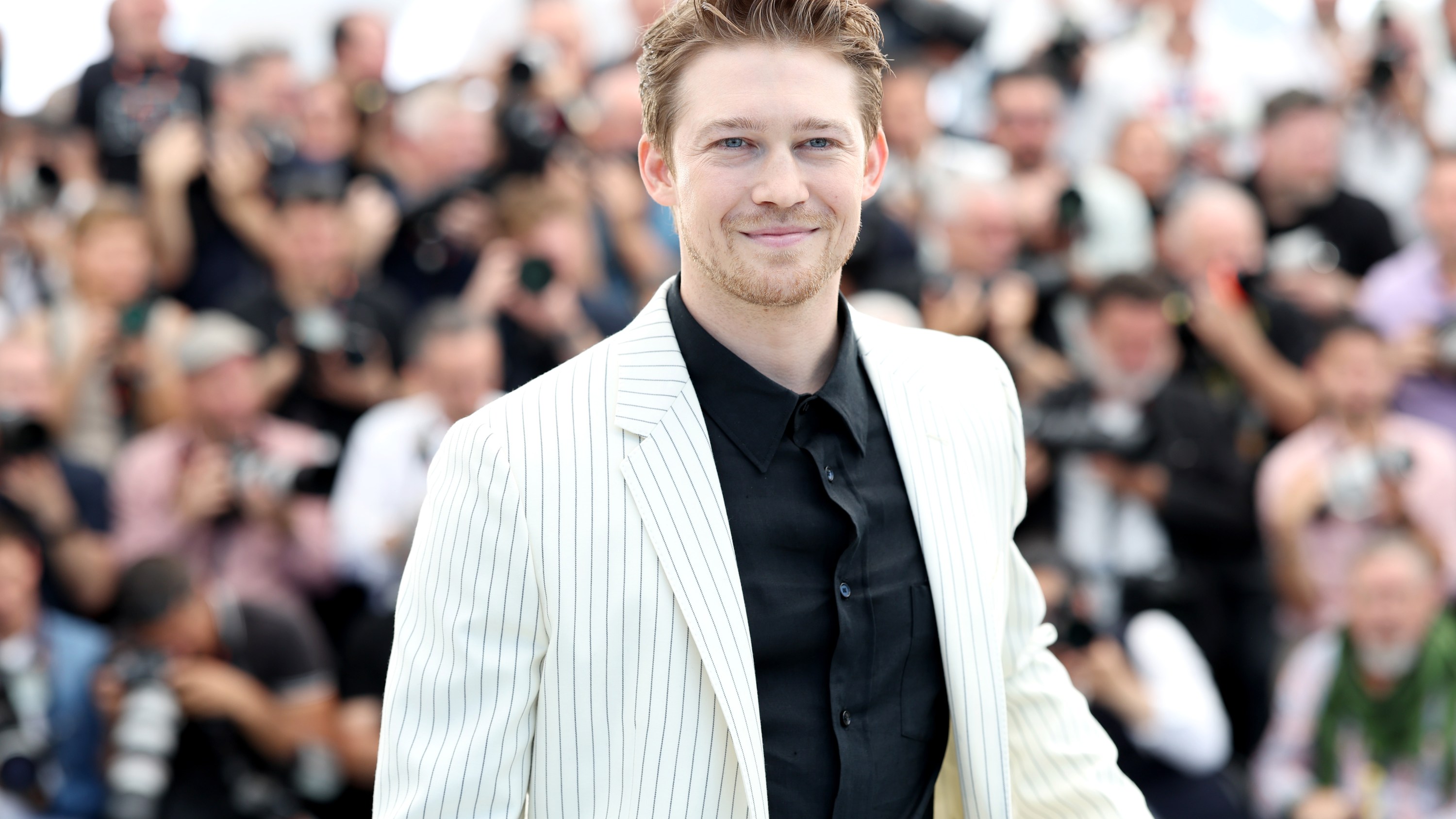 CANNES, FRANCE - MAY 18: Joe Alwyn attends the 'Kinds Of Kindness' Photocall at the 77th annual Cannes Film Festival at Palais des Festivals on May 18, 2024 in Cannes, France. (Photo by Pascal Le Segretain/Getty Images)