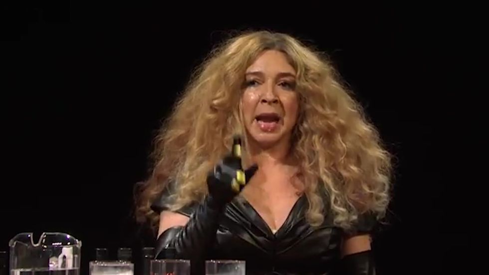 Maya Rudolph plays Beyonce having a meltdown