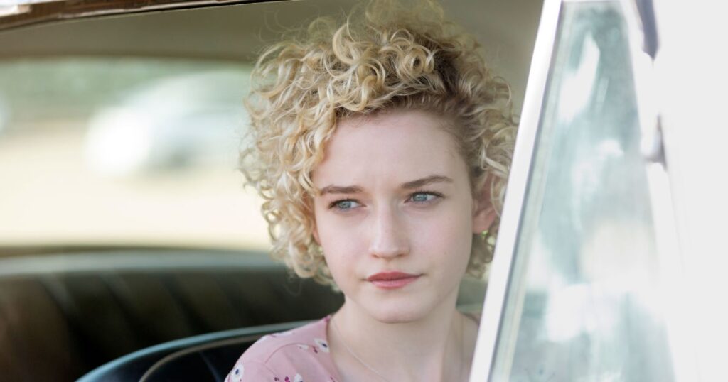 Julia Garner