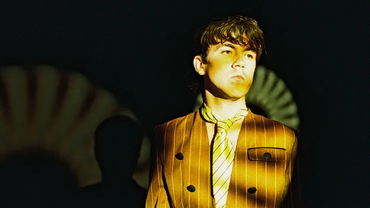 It’s the last day of the year, and what better way to celebrate the end of 2o24 and the rise of 2025 than with LA-based artist Declan McKenna , who started his own new chapter this…