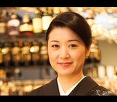 銀座の美人ママ・日高利美さんに聞く「失敗しない手土産」6つのポイント