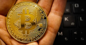 ビットコインのほったらかし投資とは？仮想通貨の長期保有で得られるメリットと注意点