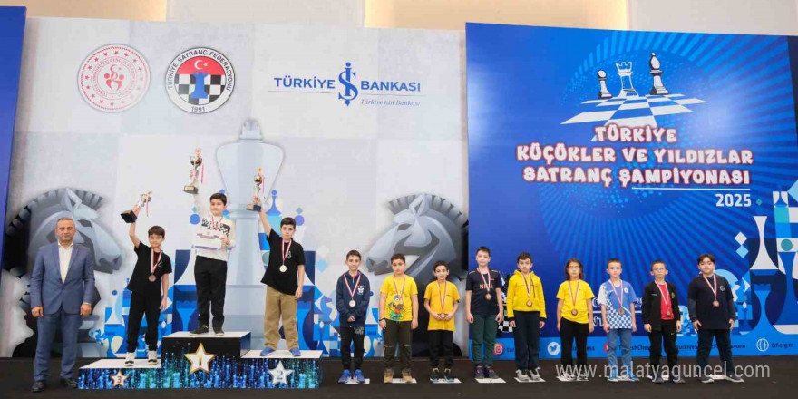 Denizlili sporcular Antalya’da gerçekleşen satranç şampiyonasına damga vurdu