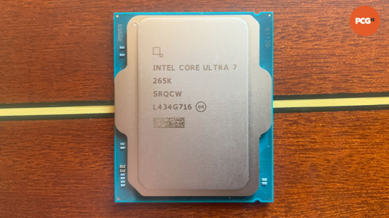 Intel Core Ultra 7 265K review: CPU on wooden background