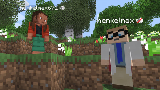 Two players have speaker icons next to their names indicating whether they are muted or talking with the Minecraft mod Simple Voice Chat.