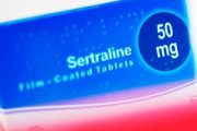 GPs should give depressed patients choice of drugs or therapy, says study