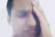 People with migraine with aura ‘should be offered statins at lower risk thresholds’