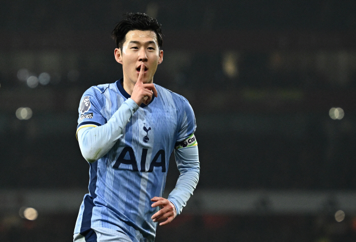 Son Heung-min scores another goal in a visit to Lisa of Black Pink...Intuitive  goal?