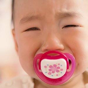 ぱくたそ無料写真素材に生後１歳の女の子「あんじゅ」ちゃんの写真を追加しました。