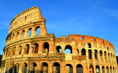 Colosseo. Via Wikimedia Commons.