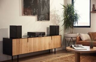 Denon PMA-1700NE lifestyle