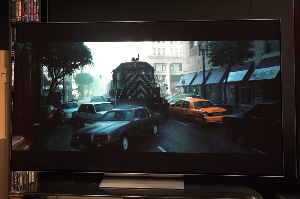 LG G3 OLED Inception DTSLG OLED65G3 TV displaying a dark urban scene with sharp details.