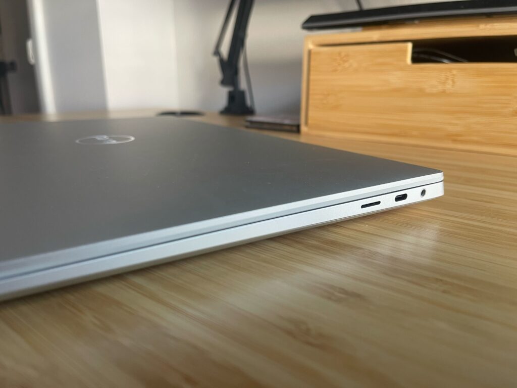 Dell XPS 16 Side Profile