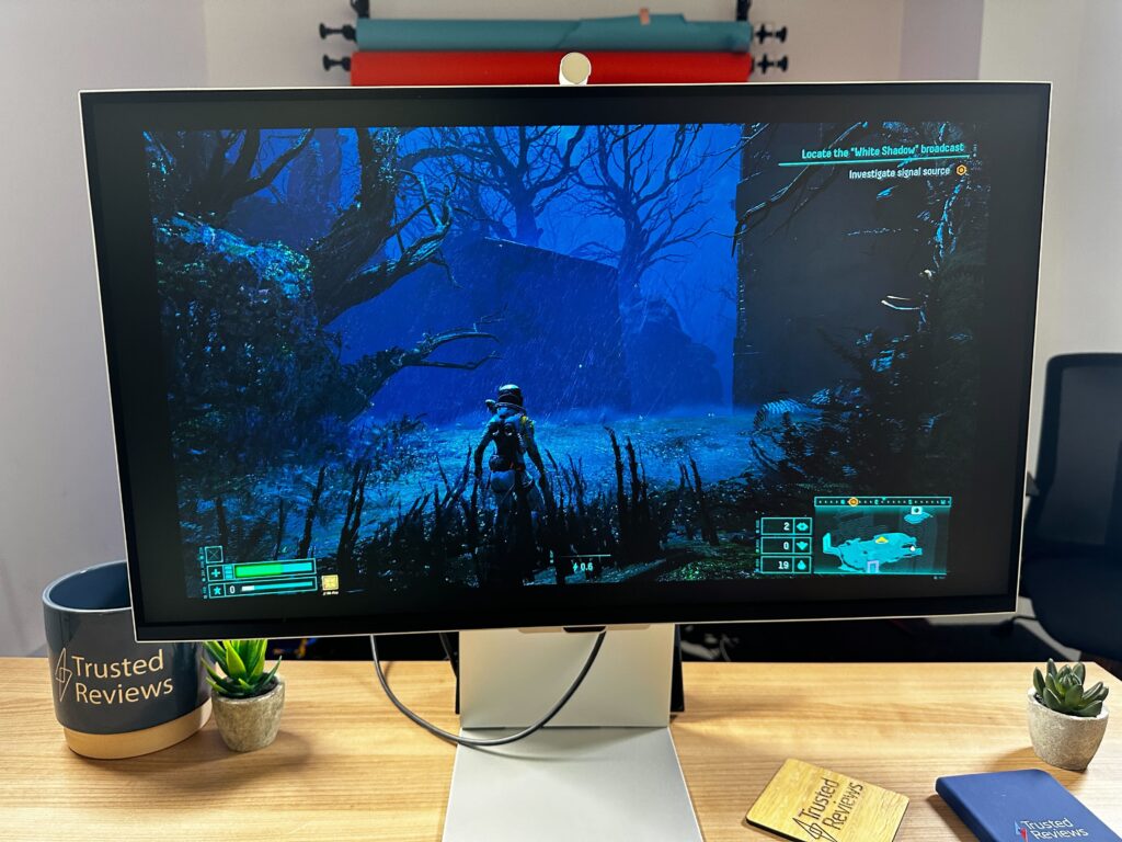 Samsung ViewFinity S9 playing Returnal
