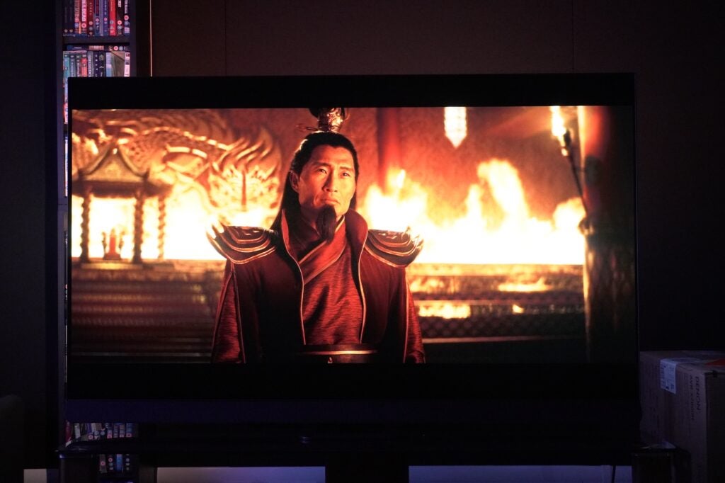 Philips 55OLED908 Last Airbender Ambilight