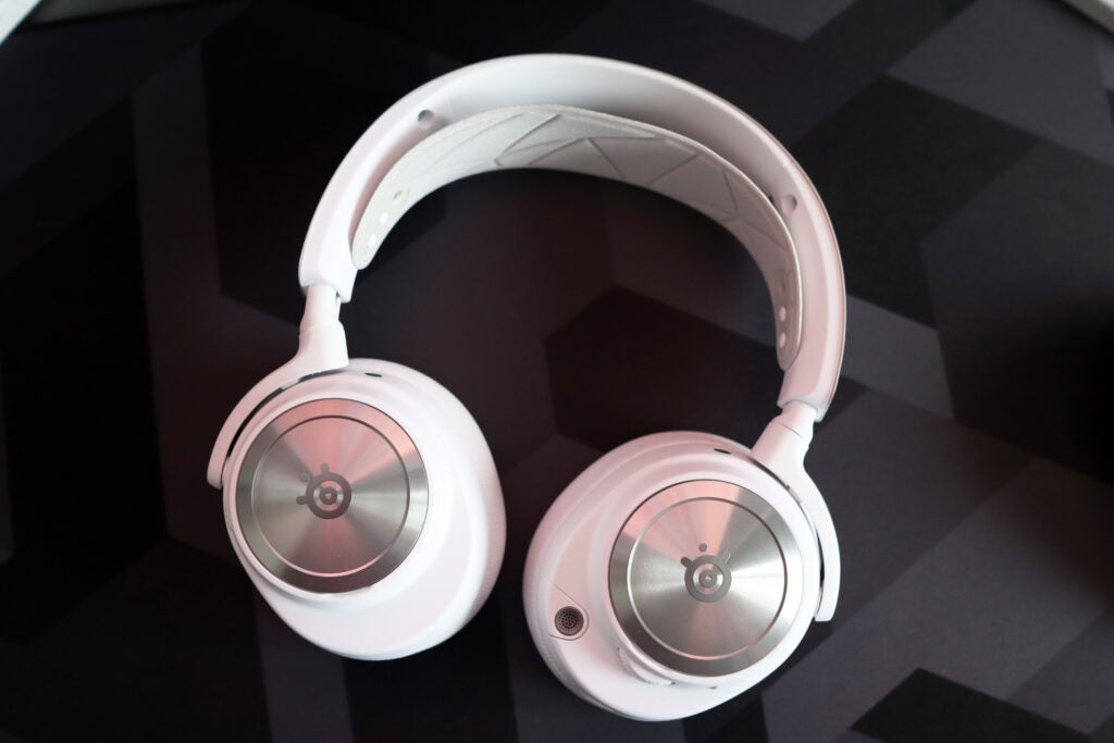 Profile Laid Flat - SteelSeries Arctis Nova Pro Wireless White