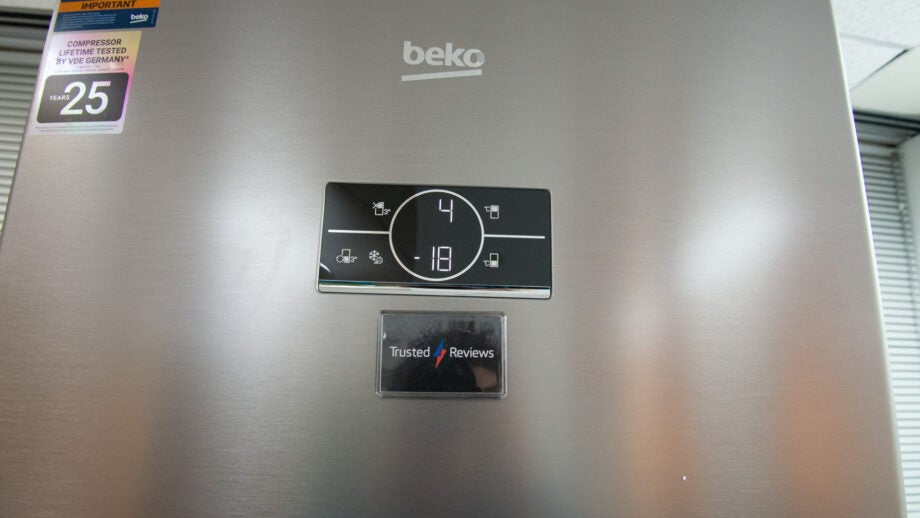 Beko CNG7603VPX hero