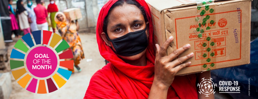 Woman wearing a facemask