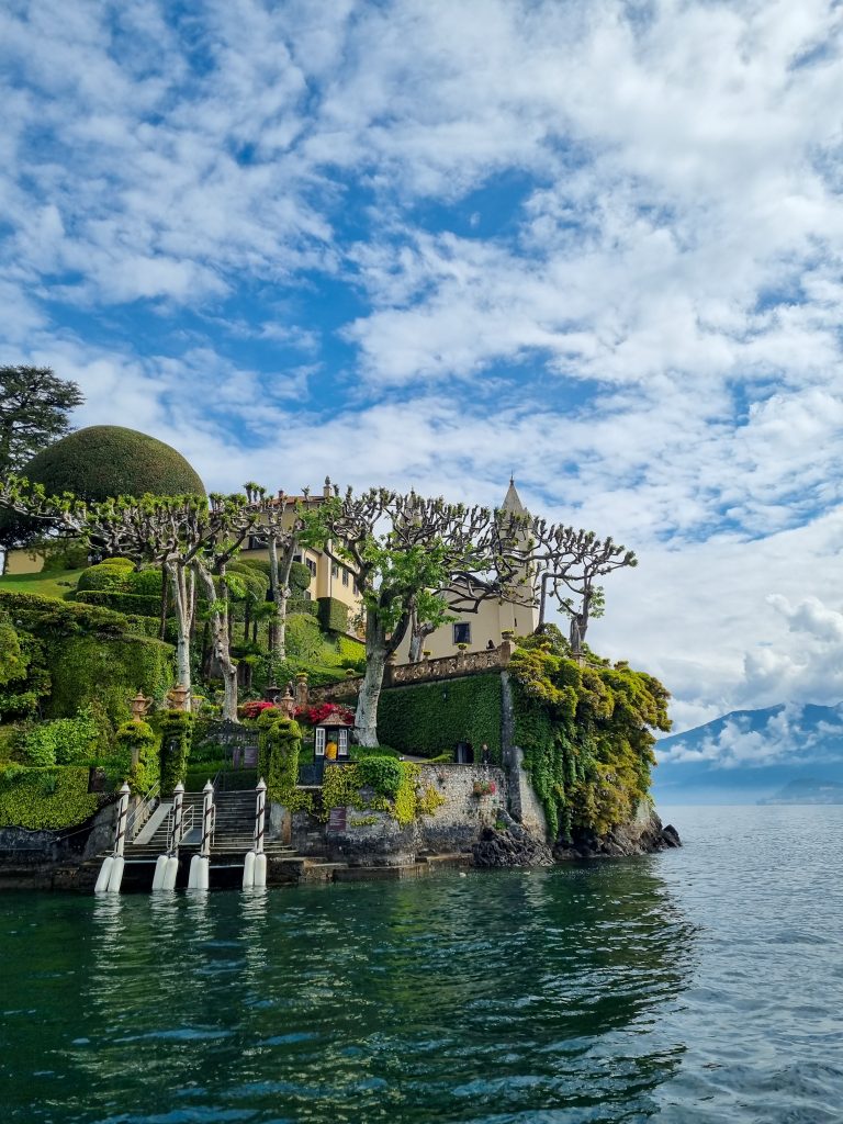 Lake Como sailing past villa