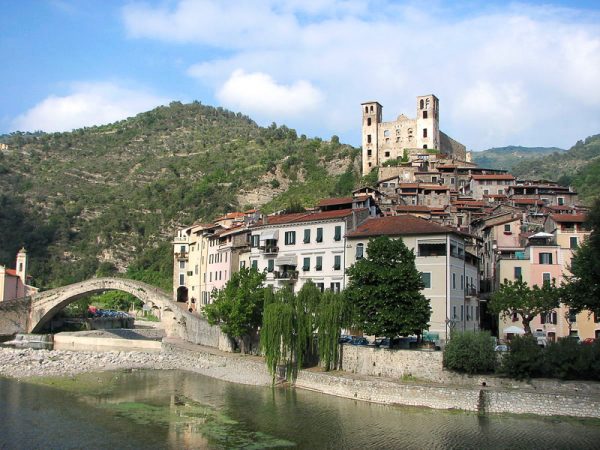 Dolceacqua, Isolabona Italy