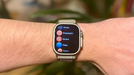 Strava app on Apple Watch Ultra 2
