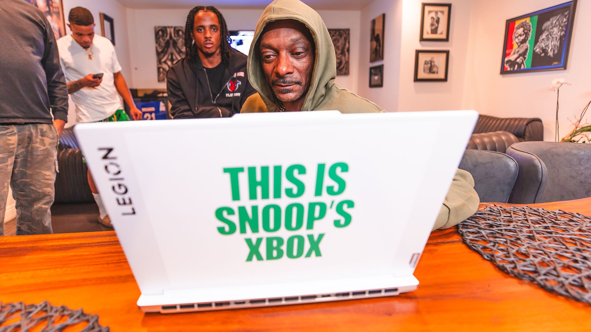 This is Snoop Asset